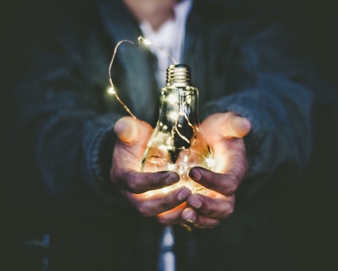 Foto cortesía de Riccardo Annandale en Unsplash