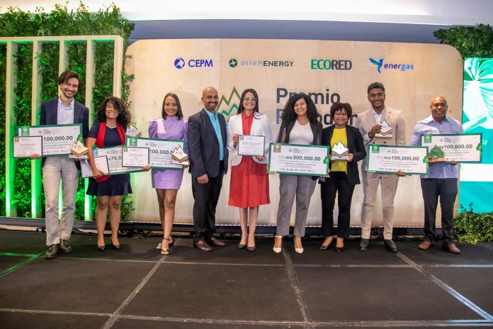 Ganadores de la 8va edición del Premio al Periodismo Ambiental
