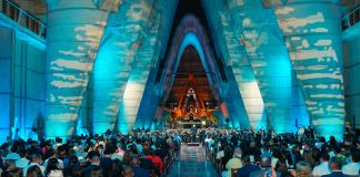 El concierto estuvo a cargo de la Orquesta Sinfónica Nacional, dirigida por el maestro José Antonio Molina.