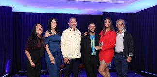 Ðiana Filpo, Yuberkis Peralta, Yovanny Medrano -Pastor Sanford-,  Irina Peguero, Ismael Almonte y Osvaldo Añez.