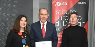 Franklin García Fermín recibe el reconocimiento