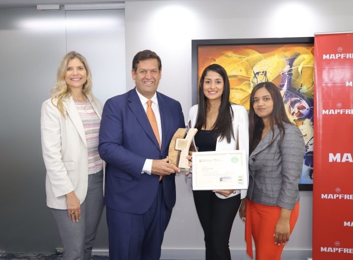 Foto 1-Lourdes Musri Canalda, Zacarías Rodríguez, Massiel Abreu y Nairoby Herrera