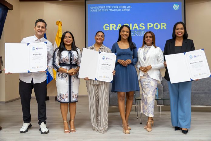 Roger Sky, María Jiménez, Julissa Morel, Maylin Dionicio, Madelin Peña, Massiel De Jesús