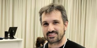 Adrián Pino, director ejecutivo y cofundador de Proyecto Desconfío.
