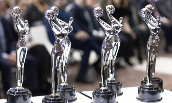 Los Premios Platino refuerzan el compromiso de la cadena de ofrecer entretenimiento de primera calidad.