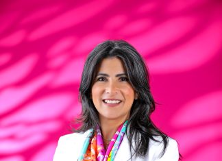Rossanna Camarena Castillo es estratega, creativa y enfocada en la evolución en la comunicación.