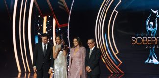 Zoé Saldaña recibe el Gran Soberano en un evento que celebra el talento dominicano