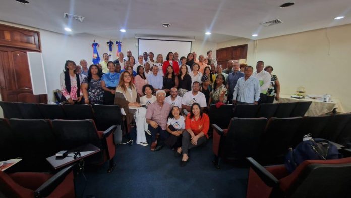 1. La membresía de Adompretur participó activamente en la Asamblea General Ordinaria 2025. Asamblea General Ordinaria de Adompretur, con la participación de más de 60 socios y la elección de la nueva Comisión Electoral.