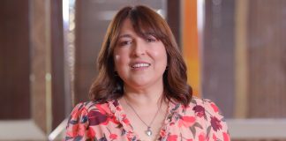 Emelyn Baldera, productora ejecutiva del Premio Mujeres que Inspiran.