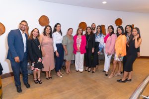 Equipo de Inmotion con representante de Google en Miami