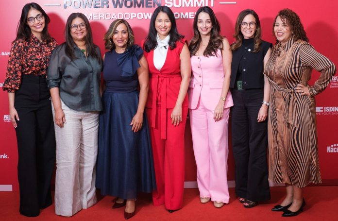 AES-Dominicana-está-entre-los-mejores-lugares-para-trabajar-para-mujeres