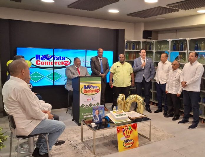 Revista del Comercio celebra sus 10 años en la televisión dominicana