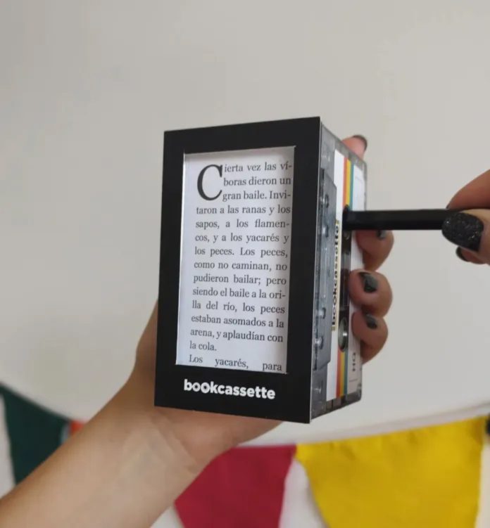 El Bookcassette argentino: una nueva forma de leer con nostalgia.