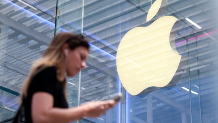 Apple permitirá reemplazar a Siri por otro asistente de voz en la UE.