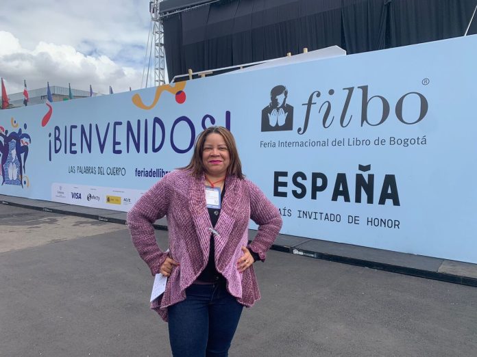 Arlene Sabaris y Editorial Anticanon destacan en la Feria del Libro de Bogotá 2025. Arlene Sabaris y Editorial Anticanon destacan en la Feria del Libro de Bogotá 2025.