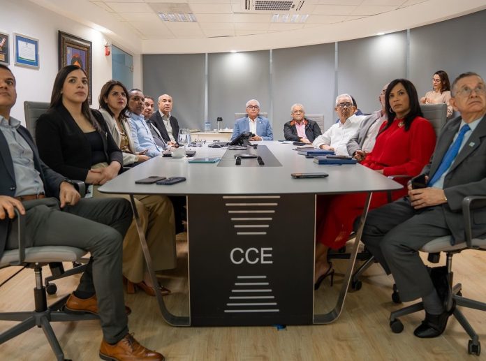 ETED activa plan de contingencia ante una activa temporada ciclónica 2025, con nuevos camiones y drones de alta tecnología.