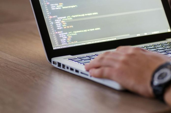 Aumentan en 50 % los paquetes maliciosos en software de código abierto. Aumentan en 50 % los paquetes maliciosos en software de código abierto.