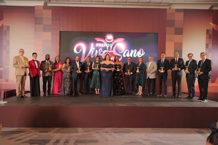 Premio Vive Sano honra a catorce nuevos héroes de la salud en su séptima gala.