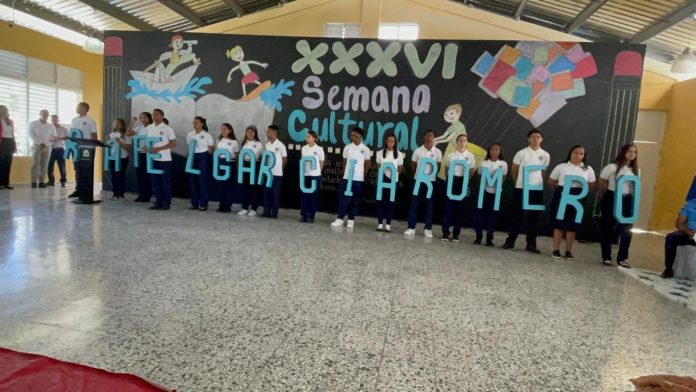 Politécnico de Ocoa dedica su semana cultural al escritor Rafael García Romero.