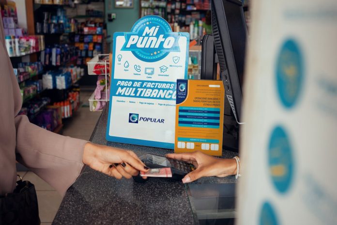 Popular, AZUL y GCS amplían acceso financiero mediante integración de terminales como subagentes bancarios.