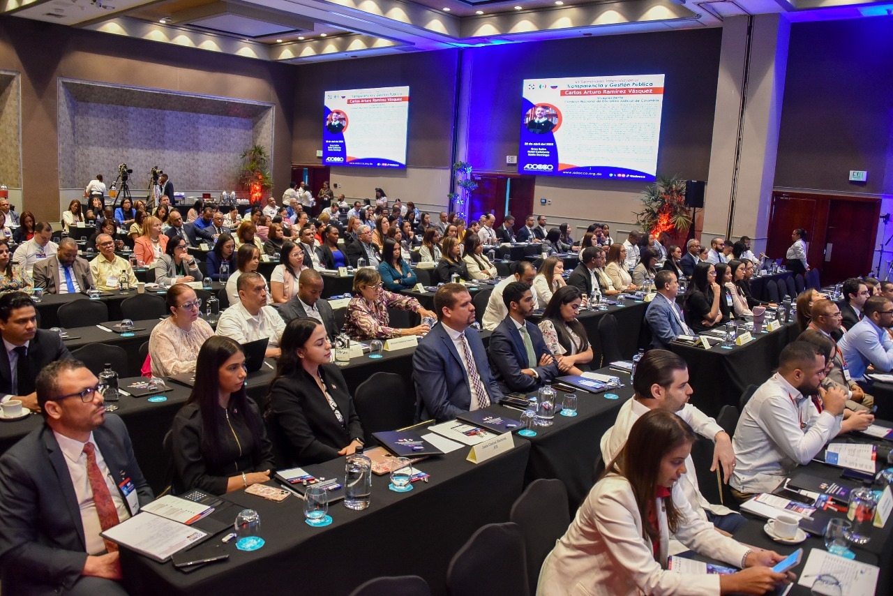ADOCCO realiza con éxito el VI Seminario Internacional Transparencia y Gestión Pública.