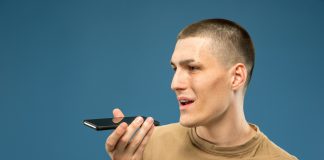 Crecen las estafas telefónicas mediante clonación de voz por IA.