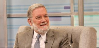 El estratega de la comunicación gubernamental Roberto Rodríguez Marchena muere de un infarto