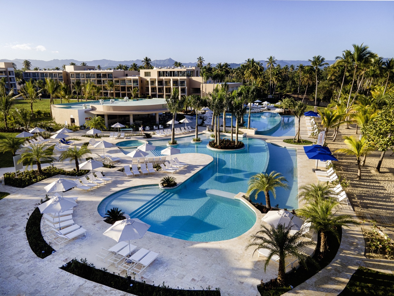 Viva Resorts by Wyndham inaugura Viva Miches by Wyndham con la presencia del Presidente de la República Dominicana.