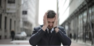 Aumentan los ataques que suplantan a CEOs para robar fondos, según estudio.