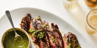 El churrasco español se inserta en la gastronomía dominicana.