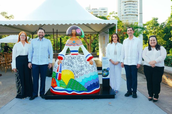 Presentan la cuarta menina dominicana, “Quisqueya La Bella”, en el Parque Mirador Sur.