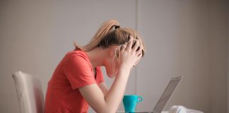 Ciberdelincuentes aprovechan cuentas robadas de empleados para entrar a las empresas: ya causan 1 de cada 3 ataques.