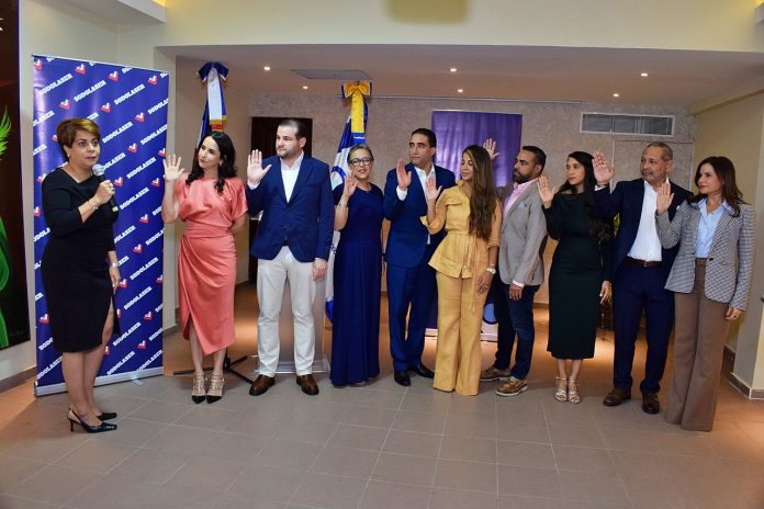 Colegio Dominicano de Odontólogo Juramenta Grupo de Estudio SODOLASER.