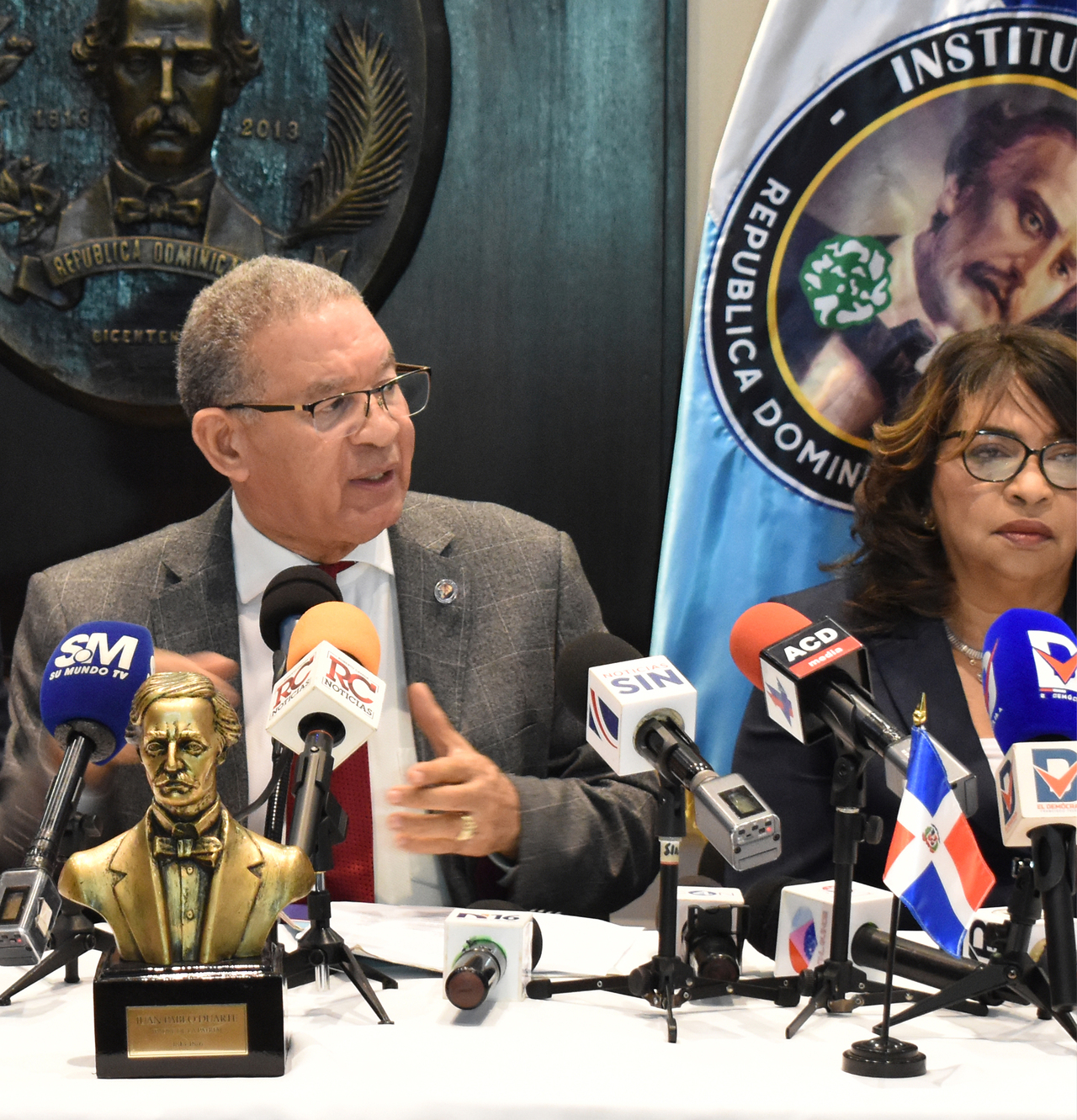 Instituto Duartiano pide apego a la Constitución diálogo sobre crisis haitiana.