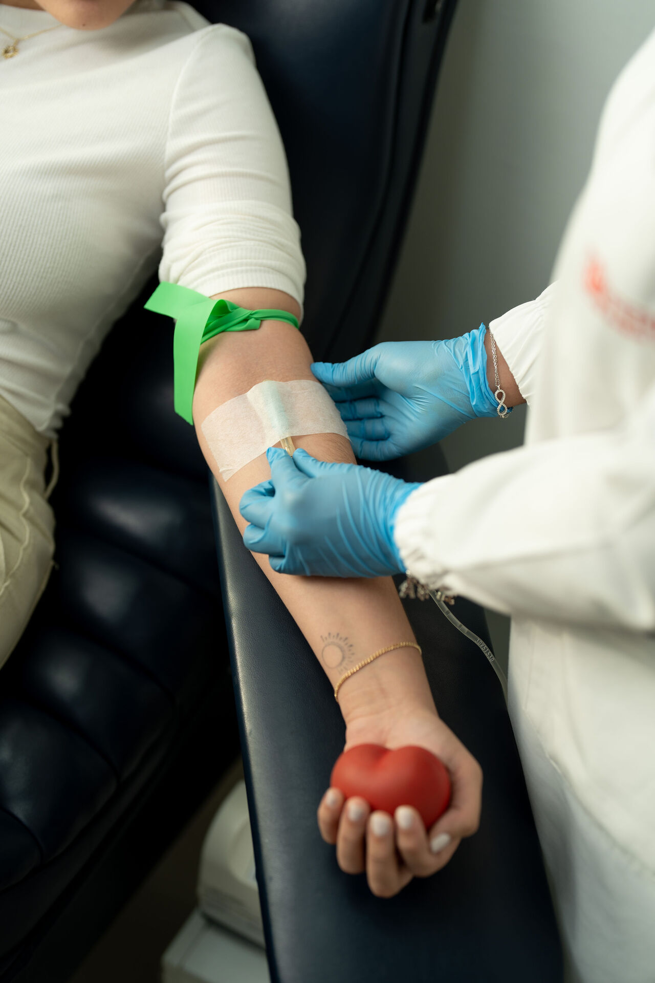 Referencia aboga por sangre segura y oportuna.