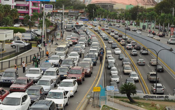 Trabajar por la mejora del congestionamiento vehicular, una buena disposición gubernamental.