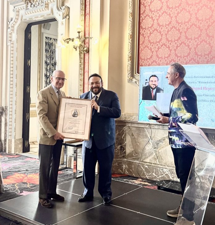 Miguel Reyes Sánchez gana Premio Internacional de Investigación Histórica “Francisco de Vitoria” 2025.