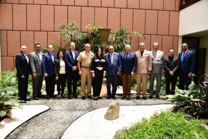 Observatorio de Políticas Migratorias (OPM) inicia levantamiento de datos, se reúne con cinco de las principales autoridades.