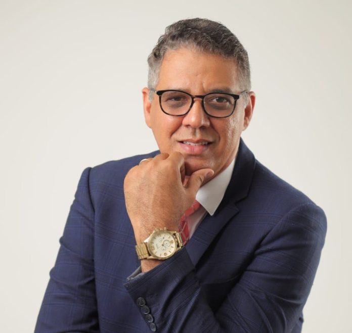 "Heroínas del Éxodo": El pastor Roger Fernández lanza su nuevo libro como un llamado a vivir con propósito.