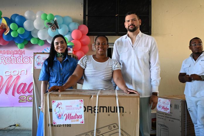 Fundación Refidomsa celebra a las madres de Haina con emotivo evento.