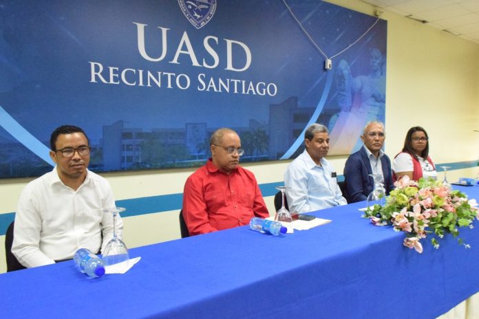 UASD Recinto Santiago y Frente Universitario de Trabajadores conmemoran 31 años de la desaparición de Narciso González.