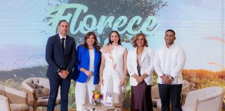 Priscila D' Oleo presentó su primer libro devocional: “Cuando Dios te agarra no te suelta”.