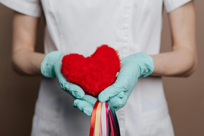 Preguntas y respuestas de Mayo Clinic: ¿Por qué un corazón que aletea podría provocar un derrame cerebral?.