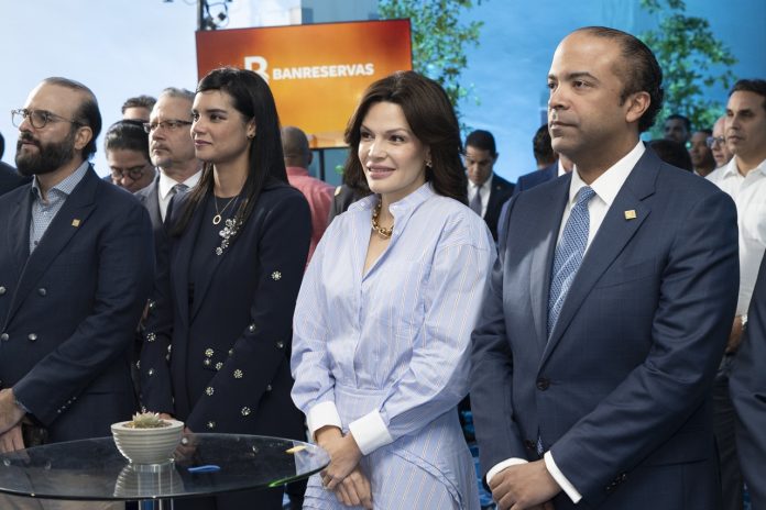 Banreservas celebra feria inmobiliaria Expo Hogar 2025.