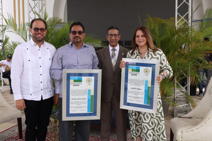 NJ Productora recibe recogimiento por valioso aporte a la comunicación mocana.
