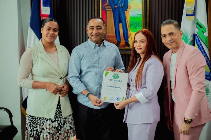 CEAM Ministry recibe reconocimiento oficial, por su aporte artístico y espiritual en Punta Cana.