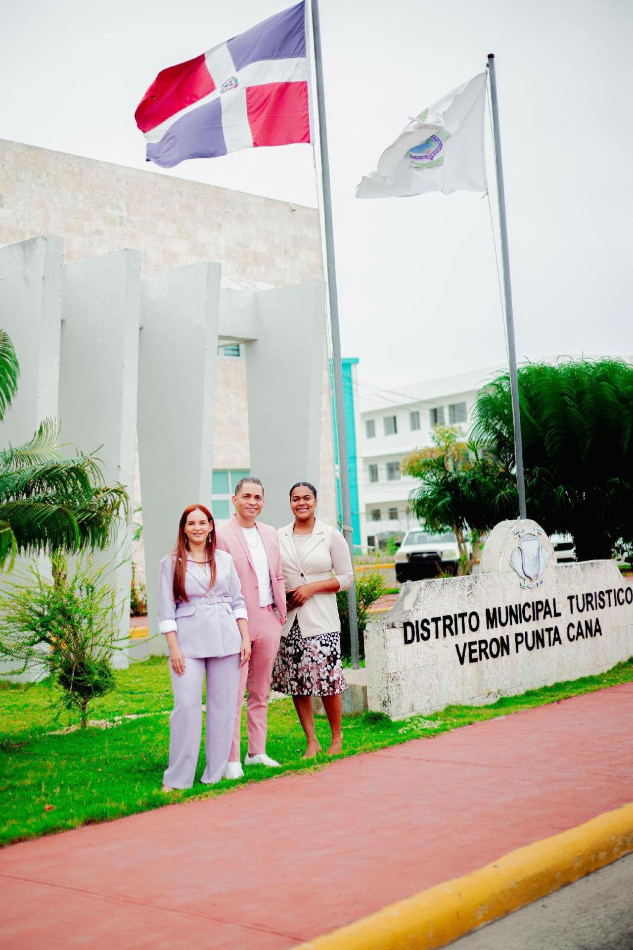 CEAM Ministry recibe reconocimiento oficial, por su aporte artístico y espiritual en Punta Cana.