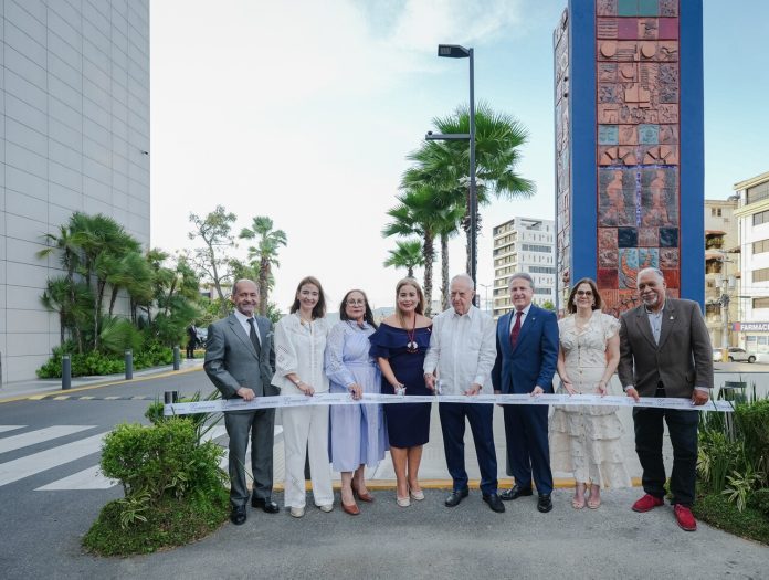 APAP apertura el público Paseo de las Artes en Santiago.