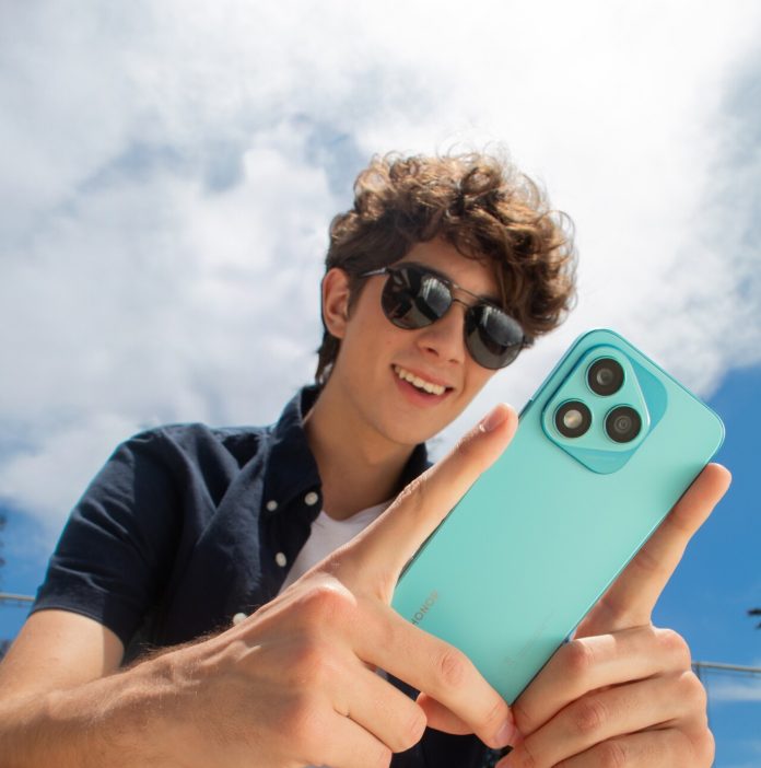HONOR lanza serie 400.