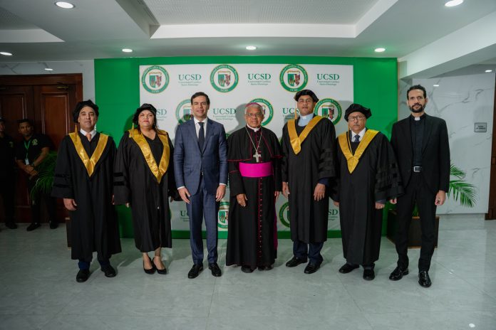UCSD realiza 97° graduación liderada por áreas de educación y salud.
